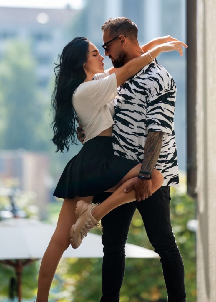 Salsa ile kalori yandirma ve forma