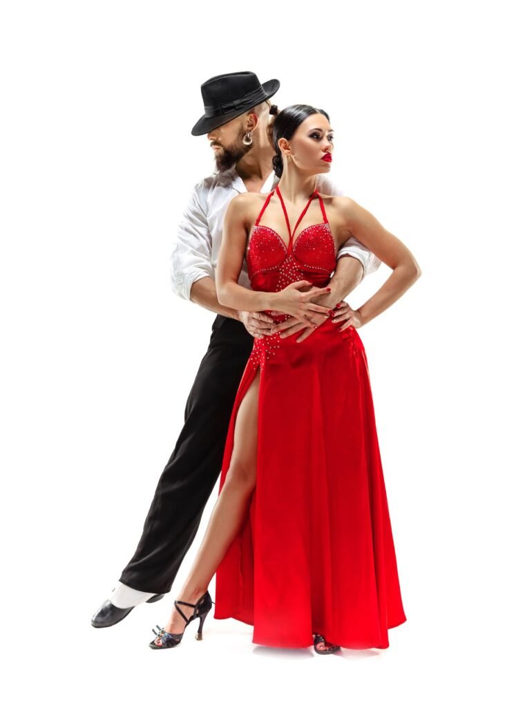Salsa rəqsi nədir? Salsa – sadəcə addımlar toplusu deyil, ritmlə azad olma halıdır. Bu rəqs bədəni musiqiyə təslim edir, zehni isə gündəlik gərginlikdən ayırır